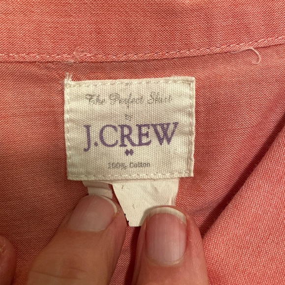J crew 100% cotton button down blouse in a lovely light coral. Non smoking - Picture 2 of 7